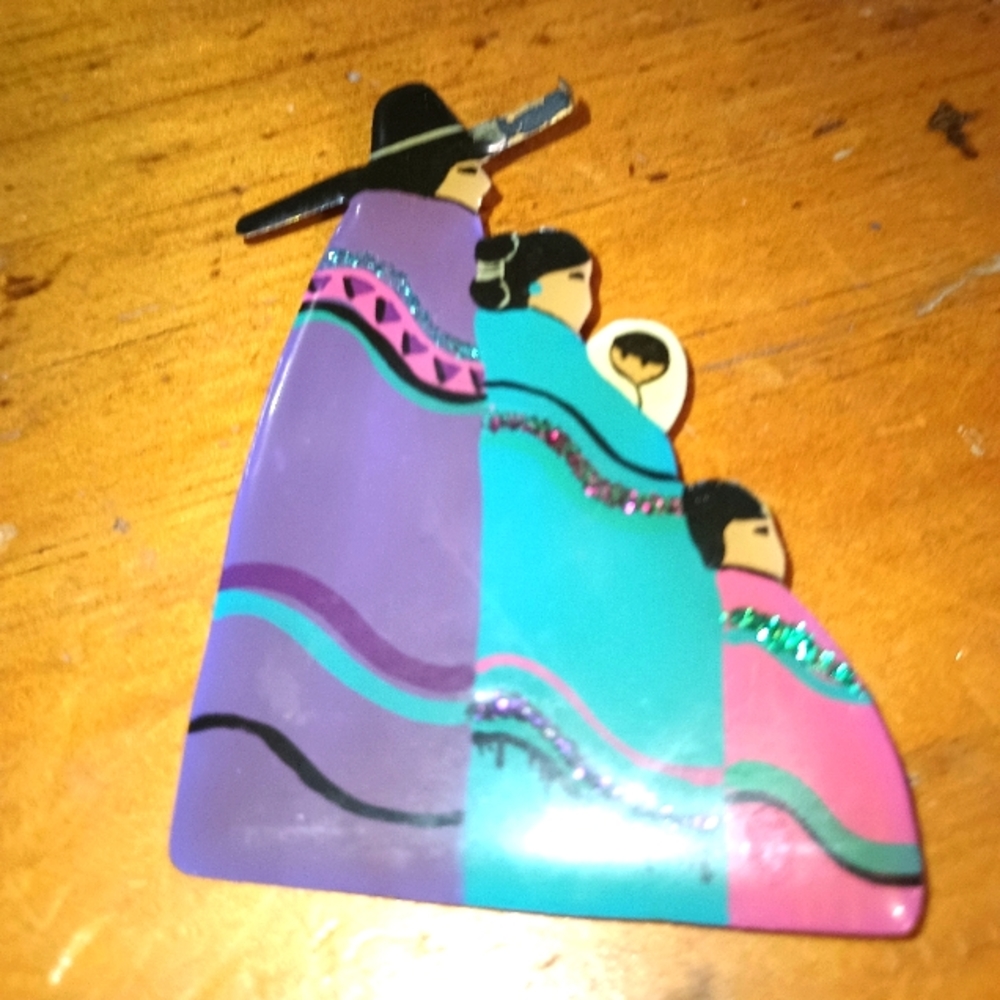 ARTIST design name on back